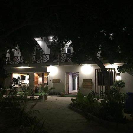 Masaaree Boutique Hotel Maafushi Bagian luar foto
