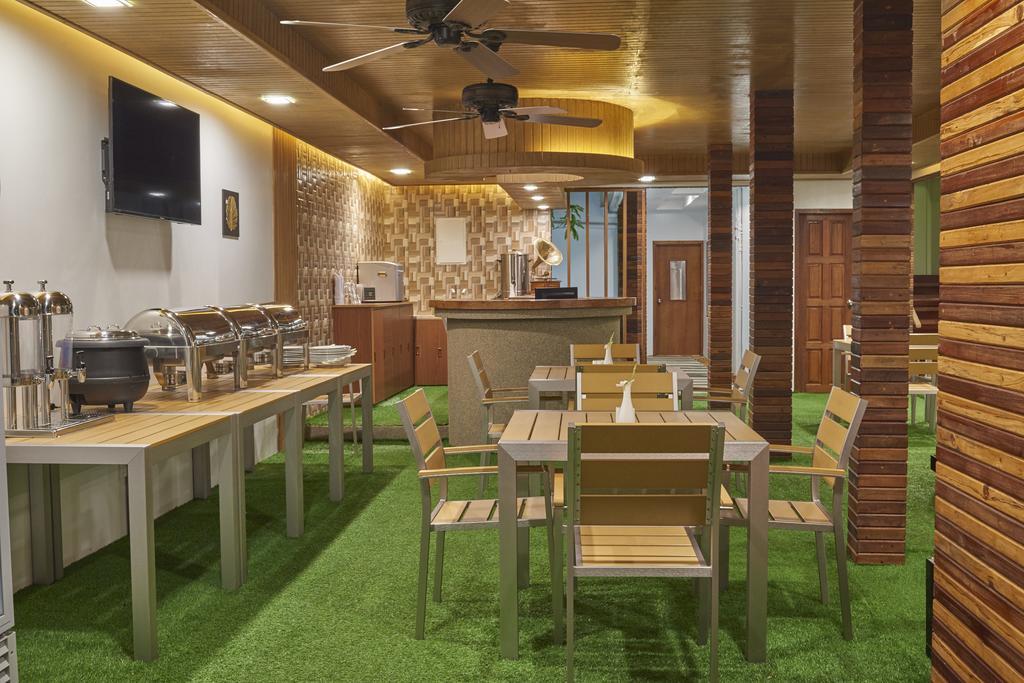 Masaaree Boutique Hotel Maafushi Bagian luar foto