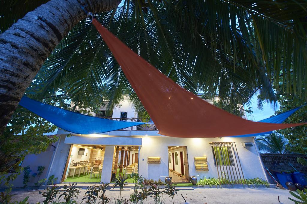 Masaaree Boutique Hotel Maafushi Bagian luar foto