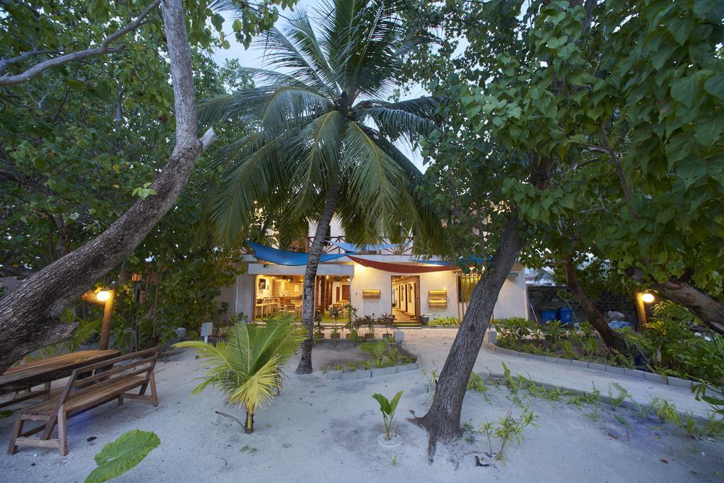 Masaaree Boutique Hotel Maafushi Bagian luar foto