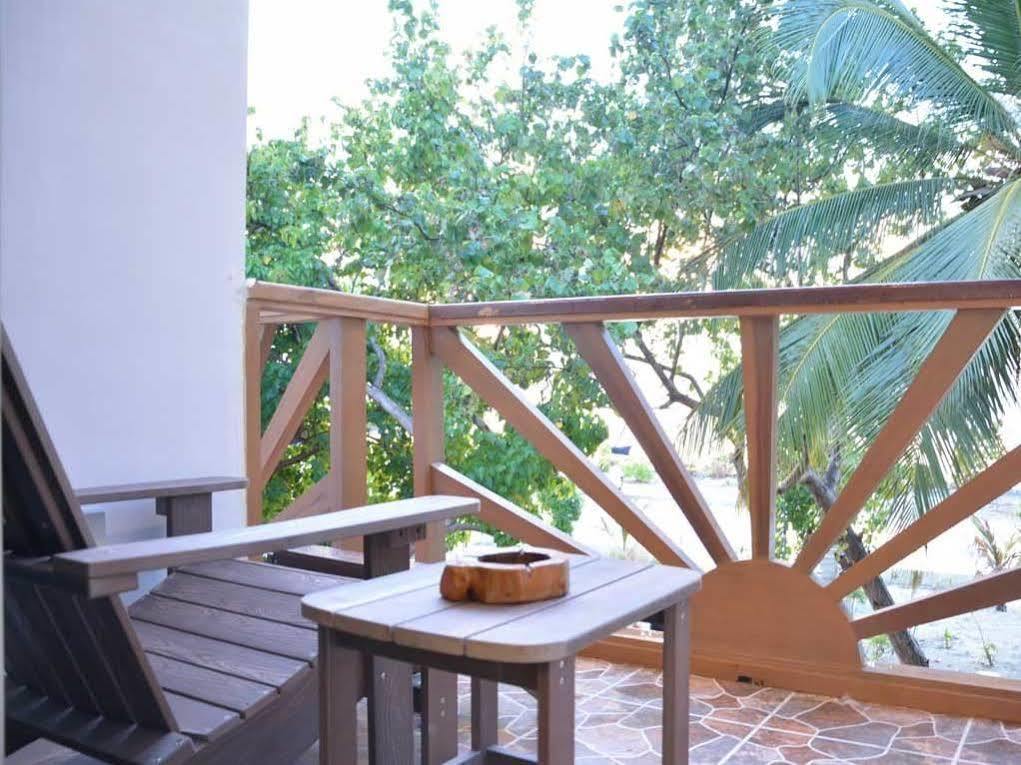 Masaaree Boutique Hotel Maafushi Bagian luar foto